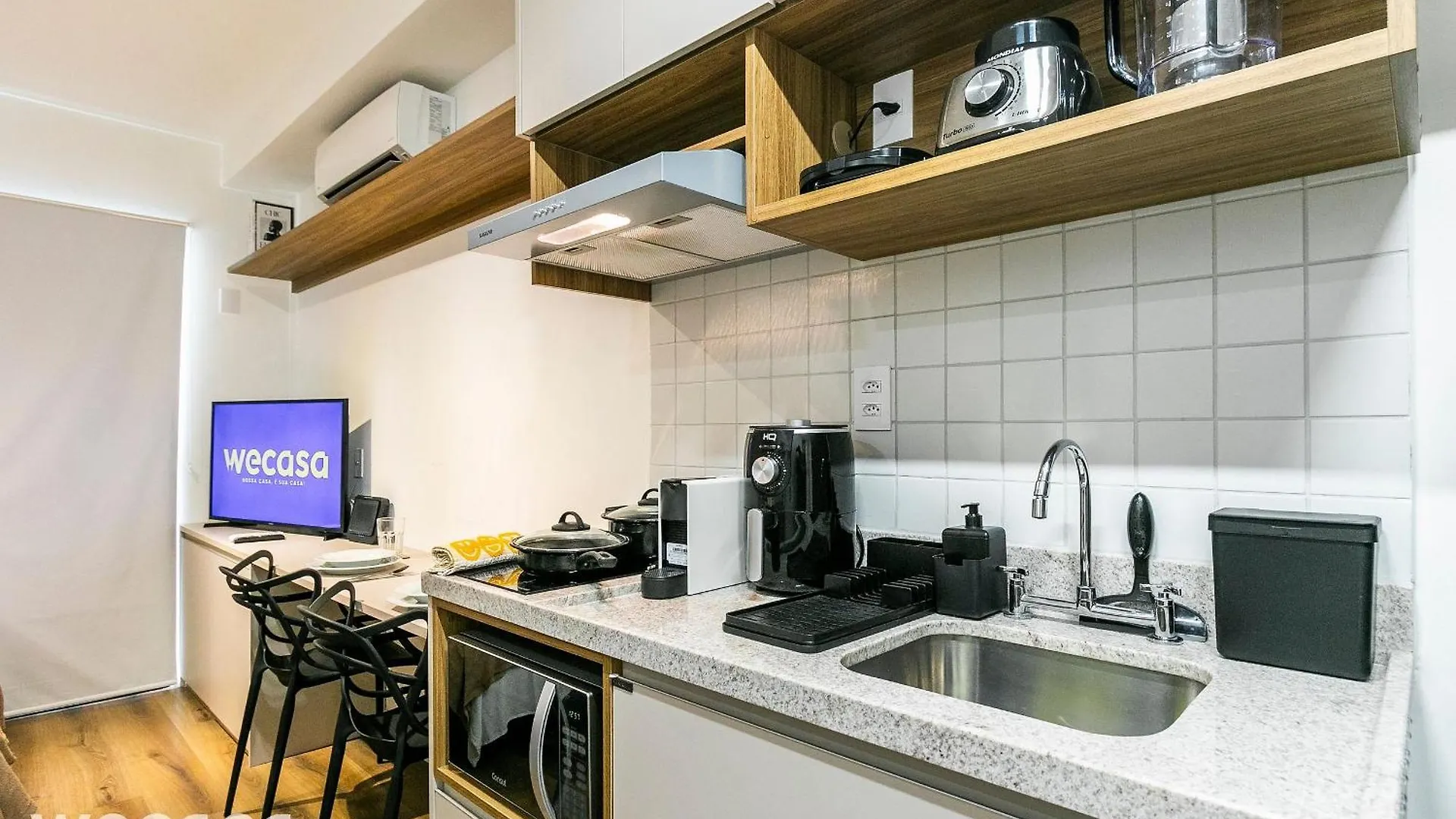 Apartment Studio Metro Liberdade - C/ Vaga, Ar E Piscina Sao Paulo Brazil