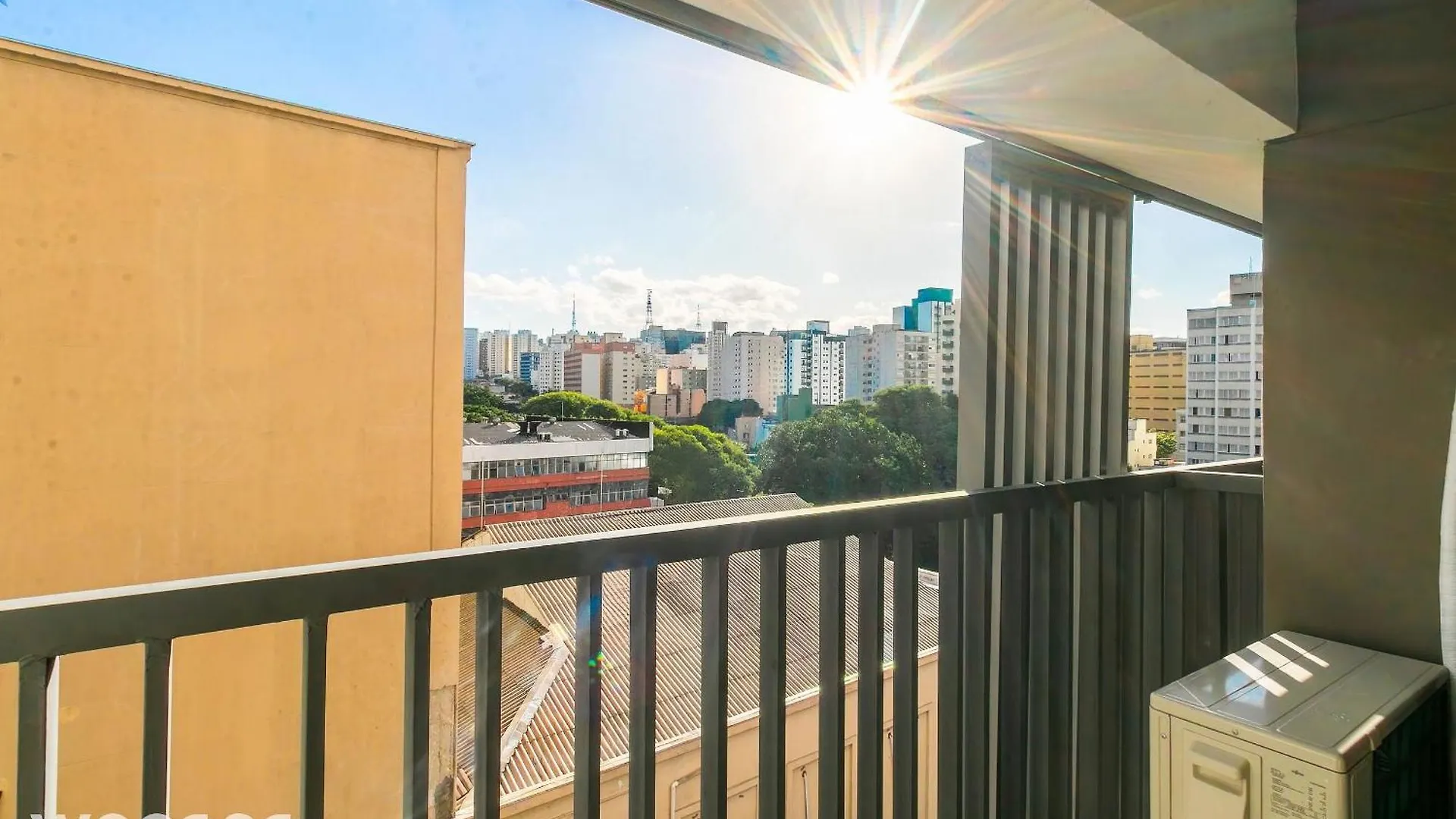 Apartment Studio Metro Liberdade - C/ Vaga, Ar E Piscina Sao Paulo Brazil