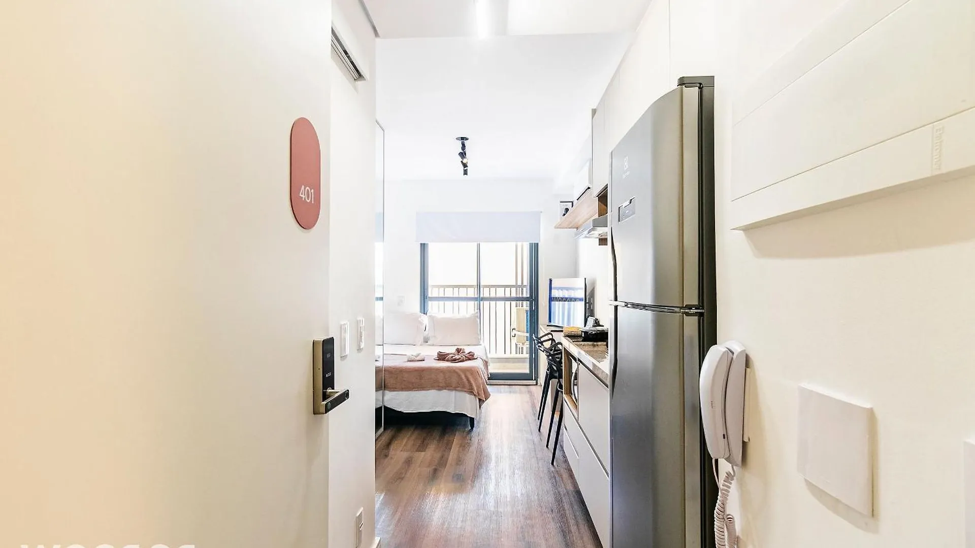 Apartment Studio Metro Liberdade - C/ Vaga, Ar E Piscina Sao Paulo